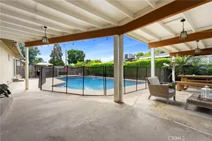 1237 S Clover, Visalia, CA 93277 - Photo 32
