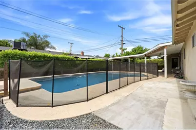 1237 S Clover, Visalia, CA 93277 - Photo 36