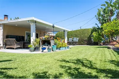 16042 Warren, Huntington Beach, CA 92649 - Photo 56