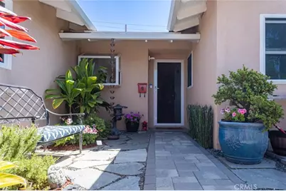 16042 Warren, Huntington Beach, CA 92649 - Photo 2
