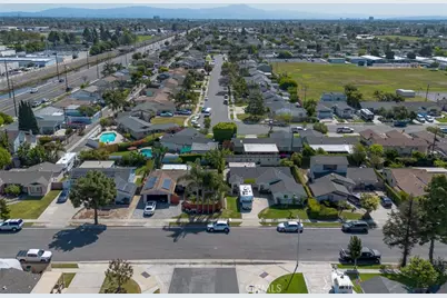 16042 Warren, Huntington Beach, CA 92649 - Photo 62