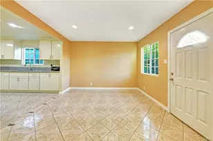 8622 S Fir Ave, Los Angeles, CA 90002 - Photo 2