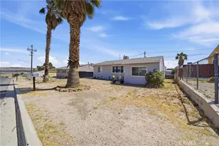 571 Lillian, Barstow, CA 92311 - Photo 2