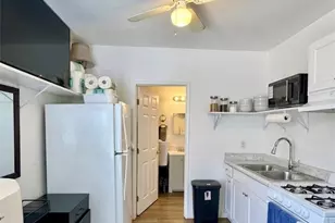 355 W 84th, Los Angeles, CA 90003 - Photo 14