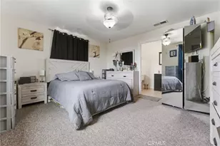 321 111 Pl, Los Angeles, CA 90061 - Photo 30