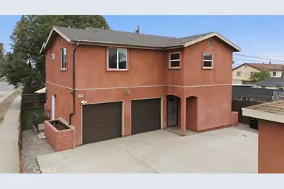 321 111 Place, Los Angeles, CA 90061 - Photo 18