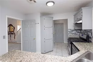 4754 Santa Ana, Cudahy, CA 90201 - Photo 8