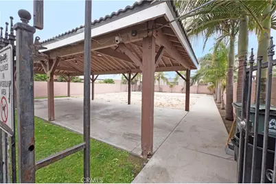 4754 Santa Ana, Cudahy, CA 90201 - Photo 22