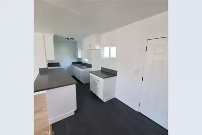 246 E 87th Place, Los Angeles, CA 90003 - Photo 1