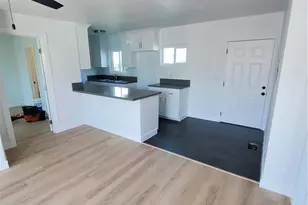 246 E 87th Pl, Los Angeles, CA 90003 - Photo 2