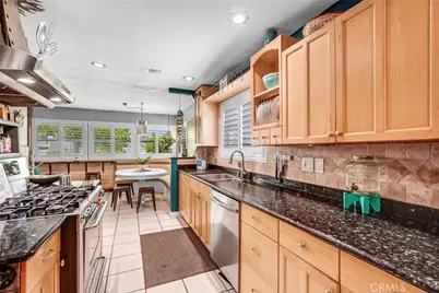 8082 San Hacienda Cir, Buena Park, CA 90620 - Photo 10