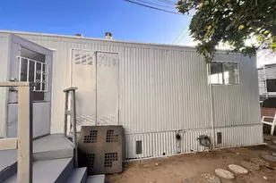 8305 Atlantic Ave, Cudahy, CA 90201 - Photo 12