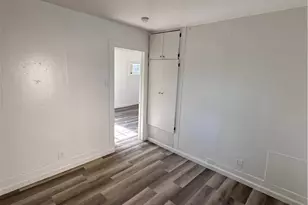 209 W 89th, Los Angeles, CA 90003 - Photo 12