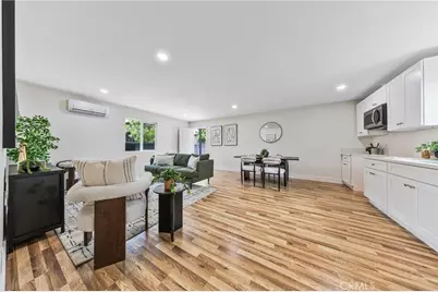 126 &126 1/2 W Century Boulevard, Los Angeles, CA 90003 - Photo 26