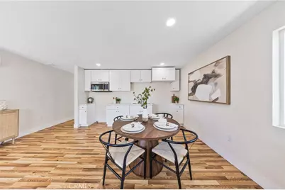 126 &126 1/2 W Century Boulevard, Los Angeles, CA 90003 - Photo 10