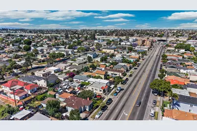126 &126 1/2 W Century Boulevard, Los Angeles, CA 90003 - Photo 50