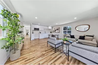 126 &126 1/2 W Century Boulevard, Los Angeles, CA 90003 - Photo 8