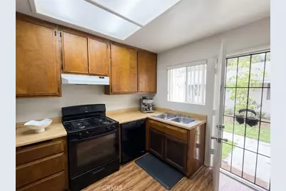 511 1/2 Bayport St., Carson, CA 90745 - Photo 2