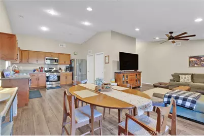 2212 Falcon, Barstow, CA 92311 - Photo 8
