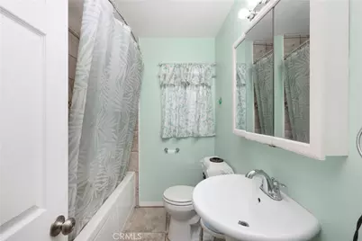 9016 Los Angeles Street, Bellflower, CA 90706 - Photo 24