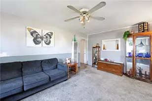 9016 Los Angeles St, Bellflower, CA 90706 - Photo 14