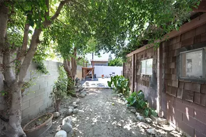 9016 Los Angeles Street, Bellflower, CA 90706 - Photo 28