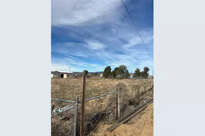 265 E Balboa, Mojave, CA 93501 - Photo 2