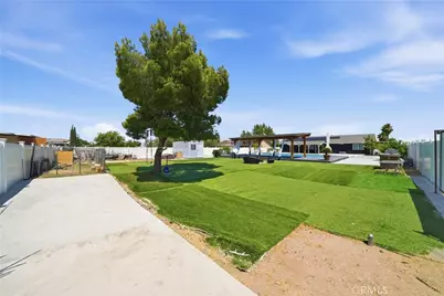 12500 Pacoima, Victorville, CA 92392 - Photo 24