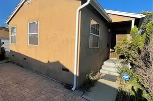 241 E 158th St, Gardena, CA 90248 - Photo 2