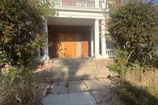 138 N Manhattan, Los Angeles, CA 90004 - Photo 2