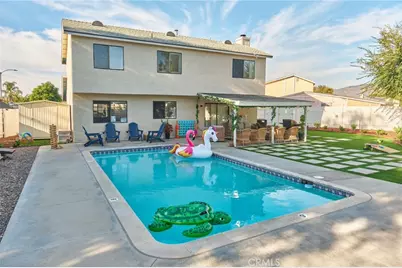 345 Eisenhower Court, Hemet, CA 92543 - Photo 2
