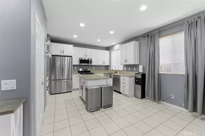 29268 Point Shore, Lake Elsinore, CA 92530 - Photo 12