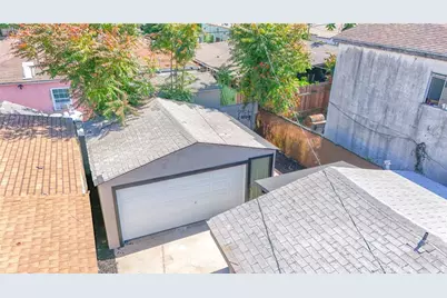 2114 E Knopf, Compton, CA 90222 - Photo 32