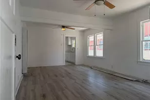 744 E 74th St, Los Angeles, CA 90001 - Photo 2