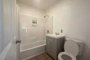 744 E 74th St, Los Angeles, CA 90001 - Photo 8