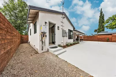 13907 Wyandotte, Van Nuys, CA 91405 - Photo 64