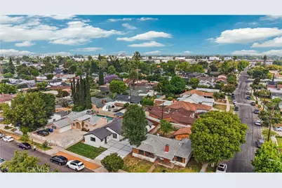 13907 Wyandotte, Van Nuys, CA 91405 - Photo 36