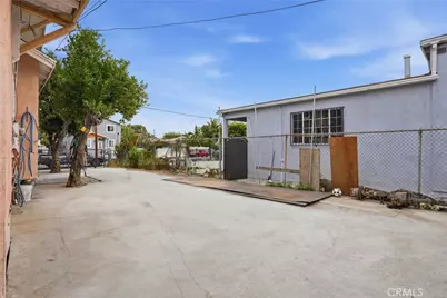 1472 W 37th St Street, Los Angeles, CA 90018 - Photo 10