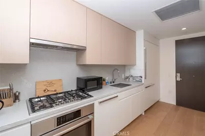 877 Francisco Street #819, Los Angeles, CA 90017 - Photo 4