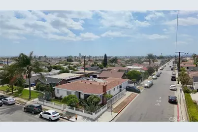 701 Findlay Ave, Los Angeles, CA 90022 - Photo 2