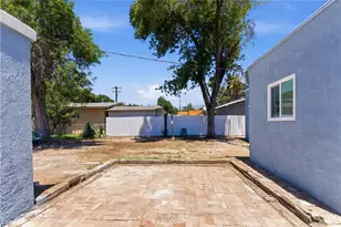 2112 N Pershing Ave, San Bernardino, CA 92405 - Photo 28