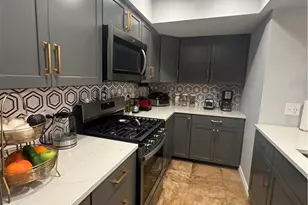 2700 Cahuenga Blvd, Los Angeles, CA 90068 - Photo 2