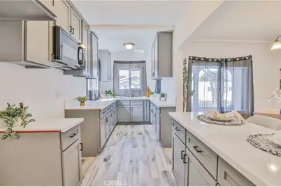 8110 S Denker, Los Angeles, CA 90047 - Photo 16