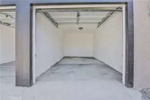 8110 S Denker, Los Angeles, CA 90047 - Photo 32