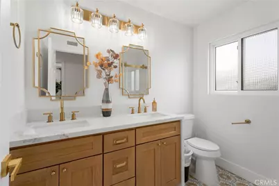 16542 Los Verdes, Huntington Beach, CA 92649 - Photo 10