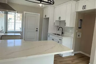 10510 Towne, Los Angeles, CA 90003 - Photo 12