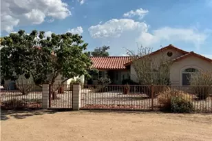 17695 Linden St, Hesperia, CA 92345 - Photo 2