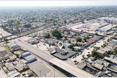 147 E Rosecrans Avenue, Compton, CA 90222 - Photo 6