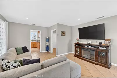 7747 Crossway Drive, Pico Rivera, CA 90660 - Photo 8