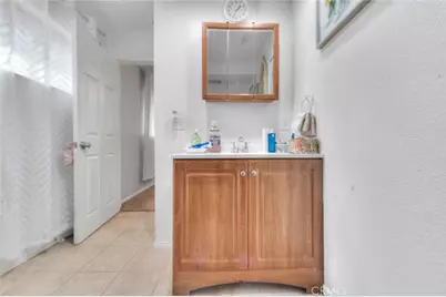 15800 Inyo, Victorville, CA 92395 - Photo 32
